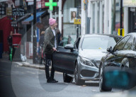 EXKLUSIV - Brooklyn Beckham kriegt eine Parkbusse