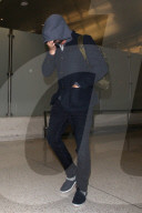 PEOPLE - Leonardo DiCaprio 'undercover' am Flughafen von LA