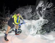 FEATURE - London: Wonderland's Magical Ice Kingdom im Hyde Park