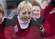 FEATURE - Klosterschüler auf dem Eis in Hampshire