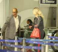 EXKLUSIV - Khloe Kardashian am Flughafen von LA