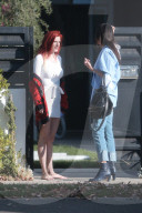 EXKLUSIV - Bella Thorne umarmt Tyler Posey 