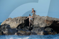EXKLUSIV - Ireland Baldwin mit ihrem Boyfried am Beach auf Hawaii