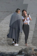 EXKLUSIV - Miranda Kerr an einem 'Bikini Shooting' am Beach von Malibu 