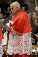 NEWS - Rom: Papst Franziskus kreierte 17 Kardinäle