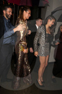 PEOPLE - American Music Awards: Nina Dobrev mit Heidi Klum im Catch