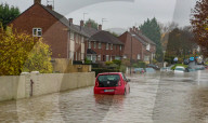 NEWS - England: Überschwemmungen nach heftigen Regenfällen in Bristol 
