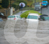 NEWS - England: Überschwemmungen nach heftigen Regenfällen in Bristol 