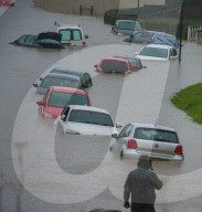 NEWS - England: Überschwemmungen nach heftigen Regenfällen in Bristol 