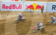 FEATURE - Töffrennen: Red Bull Knock Out am Strand von Scheveningen