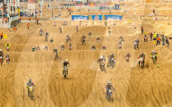 FEATURE - Töffrennen: Red Bull Knock Out am Strand von Scheveningen