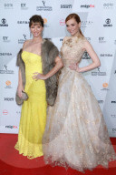 PEOPLE - Emmy Awards: Promis auf dem Roten Teppich