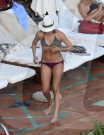 EXKLUSIV - Meghan Markle: Die ersten Bikinibilder! (Aug 2016)