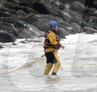NEWS - Folkestone: Dramatische Rettung einer Frau auf den Fluten