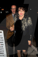 PEOPLE - Joan Collins und Percy Gibson auf dem Weg ins Craig's