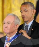 PEOPLE - USA: Obama ehrt US-Stars mit Freiheitsmedaille