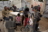 REPORTAGE - Griechenland: Alltag im FlÃ¼chtlingslager in Ritsona