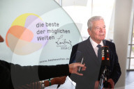 NEWS - Bundespräsident Gauck bricht seine Besuch in Jena wegen gesundheitlichen Problemen ab