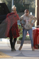 PEOPLE - Gwen Stefani mit den Kids in Los Angeles unterwegs