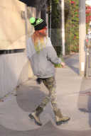 PEOPLE - Bella Thorne hat die Haare schön