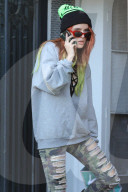 PEOPLE - Bella Thorne hat die Haare schön