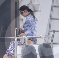 EXKLUSIV - Catherine Zeta-Jones und Michael Douglas entspannen sich auf einer Jacht in Mexico