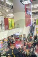 NEWS - New York: Thanksgiving day Shopping