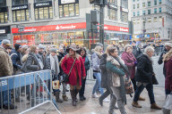 NEWS - New York: Thanksgiving day Shopping