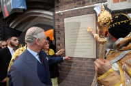 PEOPLE - Prinz Charles tanzt an einer syrischen Kirchweih in London