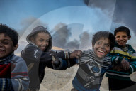 NEWS -  Irak: Brennende Ölfelder in Qayyara