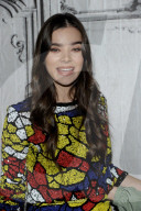 PORTRAIT - Hailee Steinfeld 