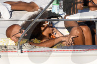 EXKLUSIV - Solange Knowles feiert Thanksgiving auf einem Segelboot in Florida