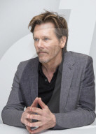 PORTRAIT - Kevin Bacon 