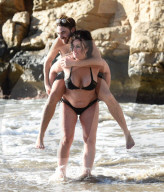 PEOPLE - Reality-Sternchen Lis Appleton produziert sich in Spanien