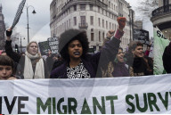 NEWS - Frauen demonstrieren weltweit gegen Gewalt