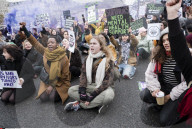 NEWS - Frauen demonstrieren weltweit gegen Gewalt