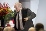 NEWS - München: FC Bayern Versammlung feiert Uli Hoehness