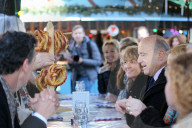 NEWS - Frankreich Vorwalen: Alain Juppé gibt sich volksnah