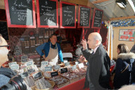 NEWS - Frankreich Vorwalen: Alain Juppé gibt sich volksnah