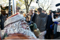 NEWS - Frankreich Vorwalen: Alain Juppé gibt sich volksnah