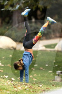 PEOPLE - Jessica Alba bringt ihre Girls zum Austoben in den Park