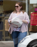 PEOPLE - Melissa McCarthy hat sich schon mal Weihnachts-Deko besorgt