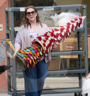 PEOPLE - Melissa McCarthy hat sich schon mal Weihnachts-Deko besorgt