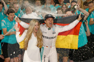 NEWS - Formel 1-Weltmeister Nico Rosberg im Freudentaumel