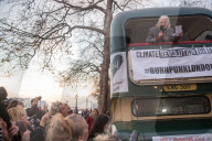 PEOPLE - Vivian Westwood's Sohn Joe Corre verbrennt aus Protest  "Sex Pistols"-Erinnerungsstücke