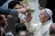 NEWS - Rom: Franziskus ein Papst zum Anfassen