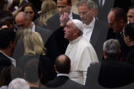 NEWS - Rom: Franziskus ein Papst zum Anfassen
