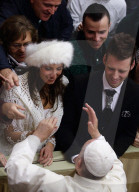 NEWS - Rom: Franziskus ein Papst zum Anfassen