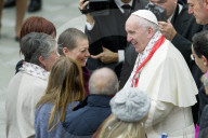 NEWS - Rom: Franziskus ein Papst zum Anfassen