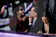 PEOPLE - Victoria's Secret Show in Paris: Promis in der Frontrow